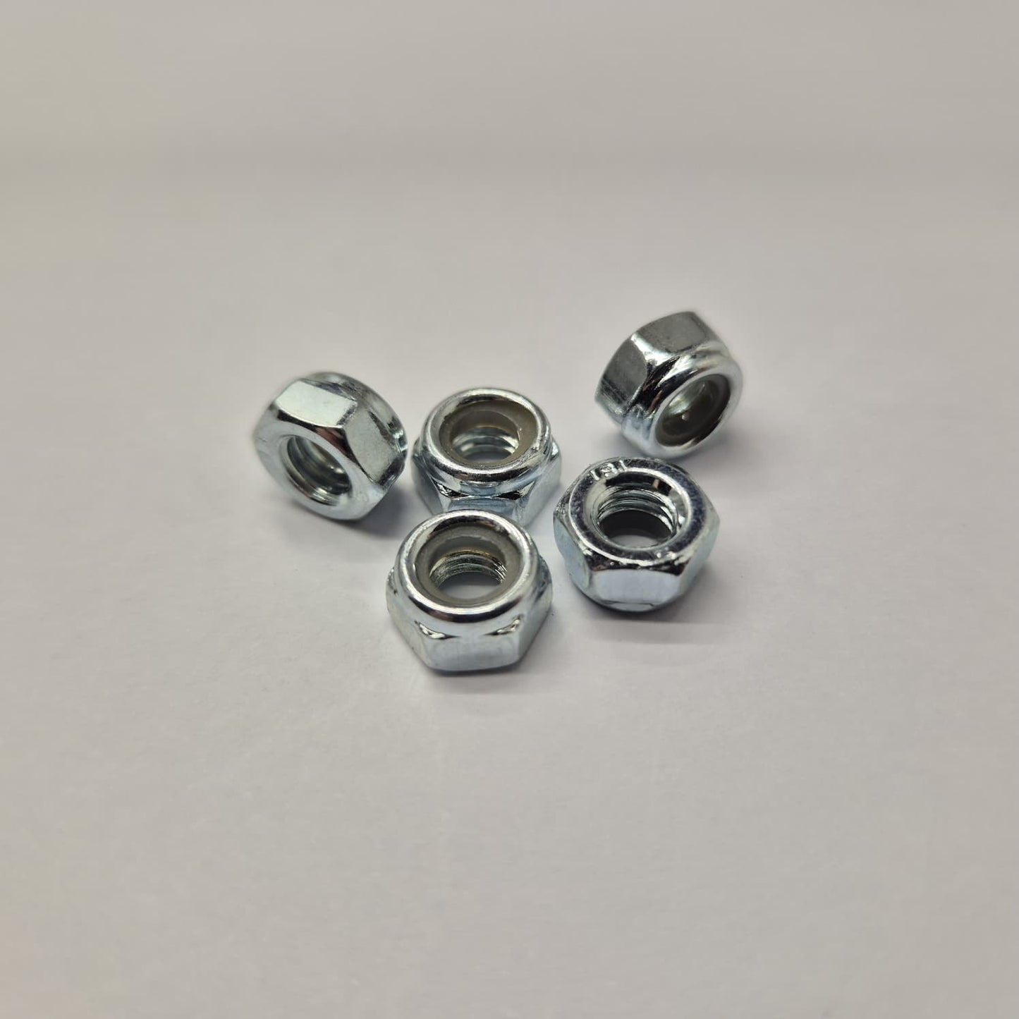 Bullone M8 Autobloccante (5pz)